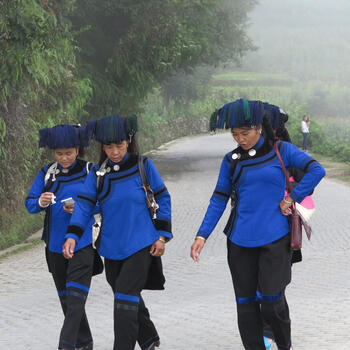 Hani women out for a walk near the village of Bada, Yunnan (image credit: Chiara Ferraris)